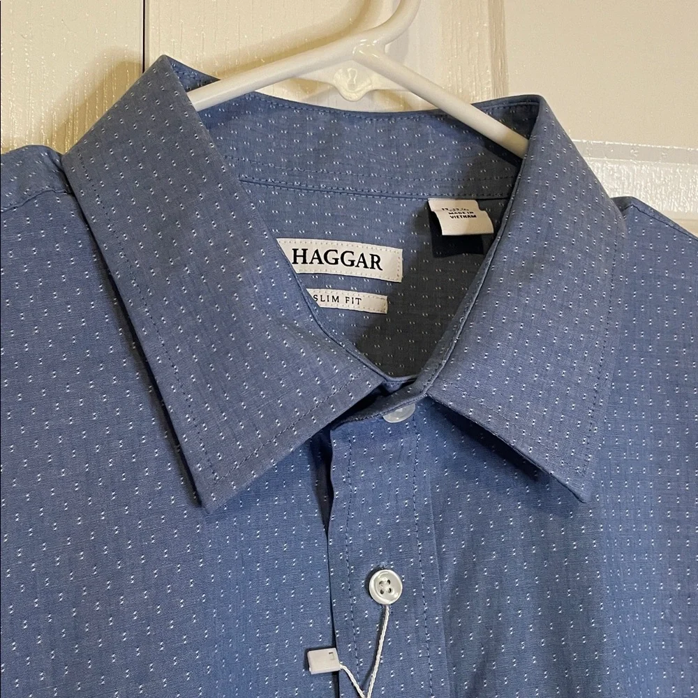 HAGGAR Premium Comfort Slim Fit, Men’s Neck 17-17.5”, Blue